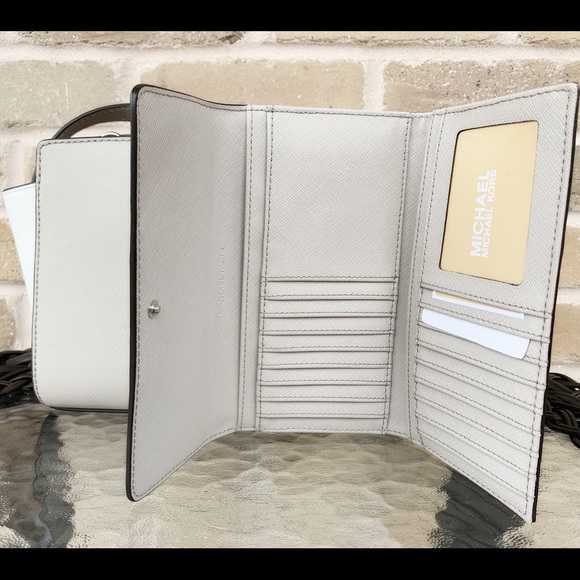 ‼️SALE‼️ Michael kors crossbody Wallet Bundle Gray - Picture 4 of 8